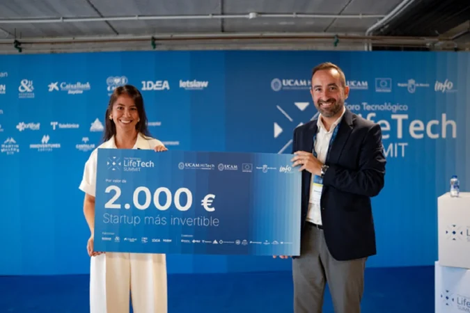 Airway Shield y Polar Nanopharma ganadoras de la Vedición del LifeTech Summit en UCAM Hitech 1 Merca2 Entrega Merca2