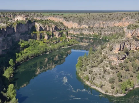 ¿Te atreves con las piraguas? El cañón más espectacular de Segovia para un fin de semana inolvidable ¿Te atreves con las piraguas? El cañón más espectacular de Segovia para un fin de semana inolvidable