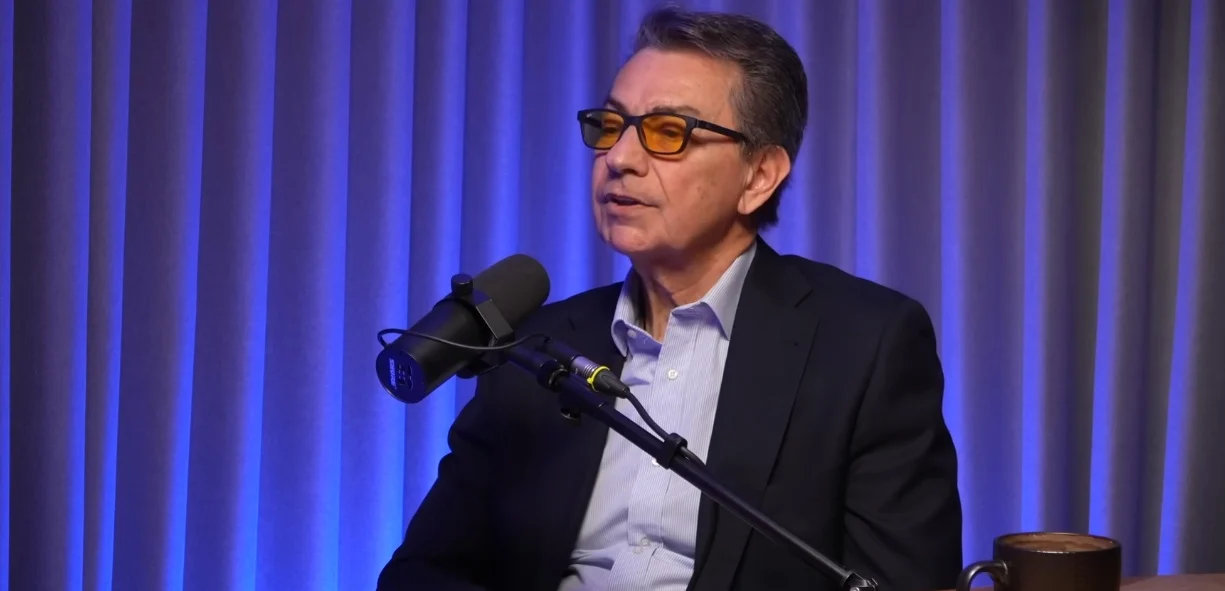 Marcos Mazzuka, especialista en medicina regenerativa: “La protección solar y la hiperprotección solar inducen más cáncer que prevenirlo” Marcos Mazzuka, especialista en medicina regenerativa: “La protección solar y la hiperprotección solar inducen más cáncer que prevenirlo”