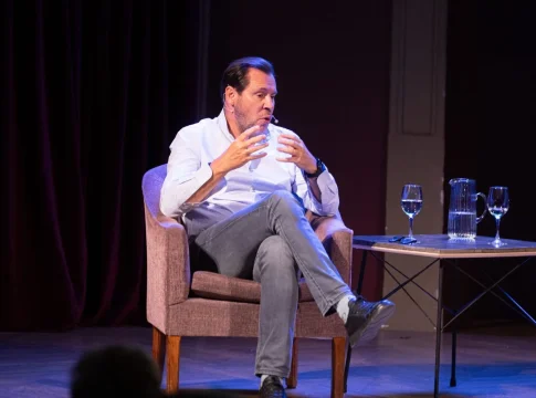 Oscar Puente en el evento Parar a la Extrema Derecha. Fuente: Agencias Oscar Puente en el evento Parar a la Extrema Derecha. Fuente: Agencias