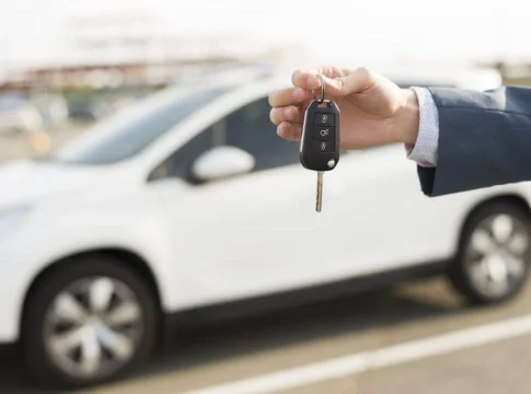 Problemas de no pasar la revisión de tu coche nuevo en un concesionario oficial