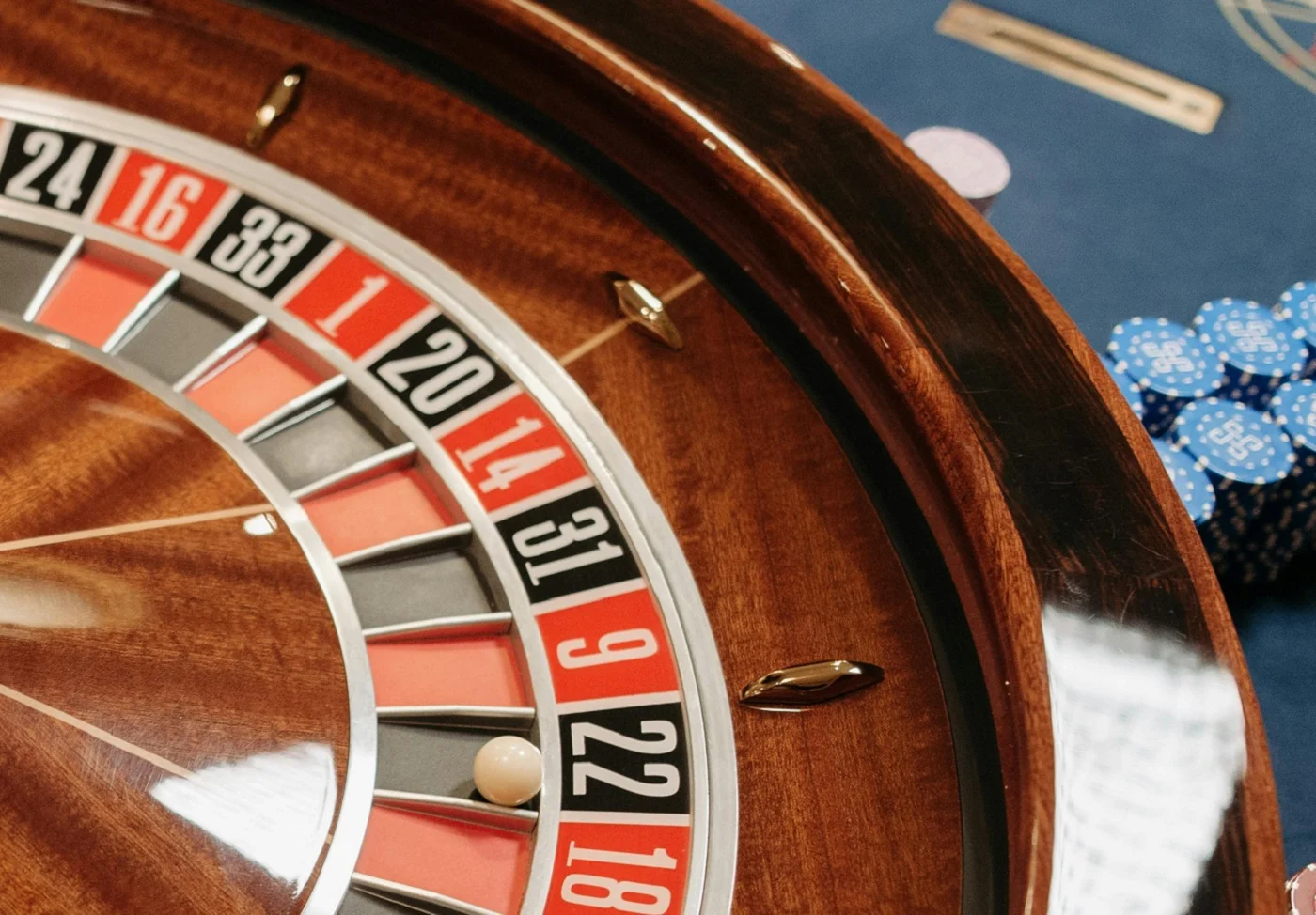 El auge económico del casino en vivo online en España: cómo plataformas como Solcasino están transformando la oferta de entretenimiento digital 