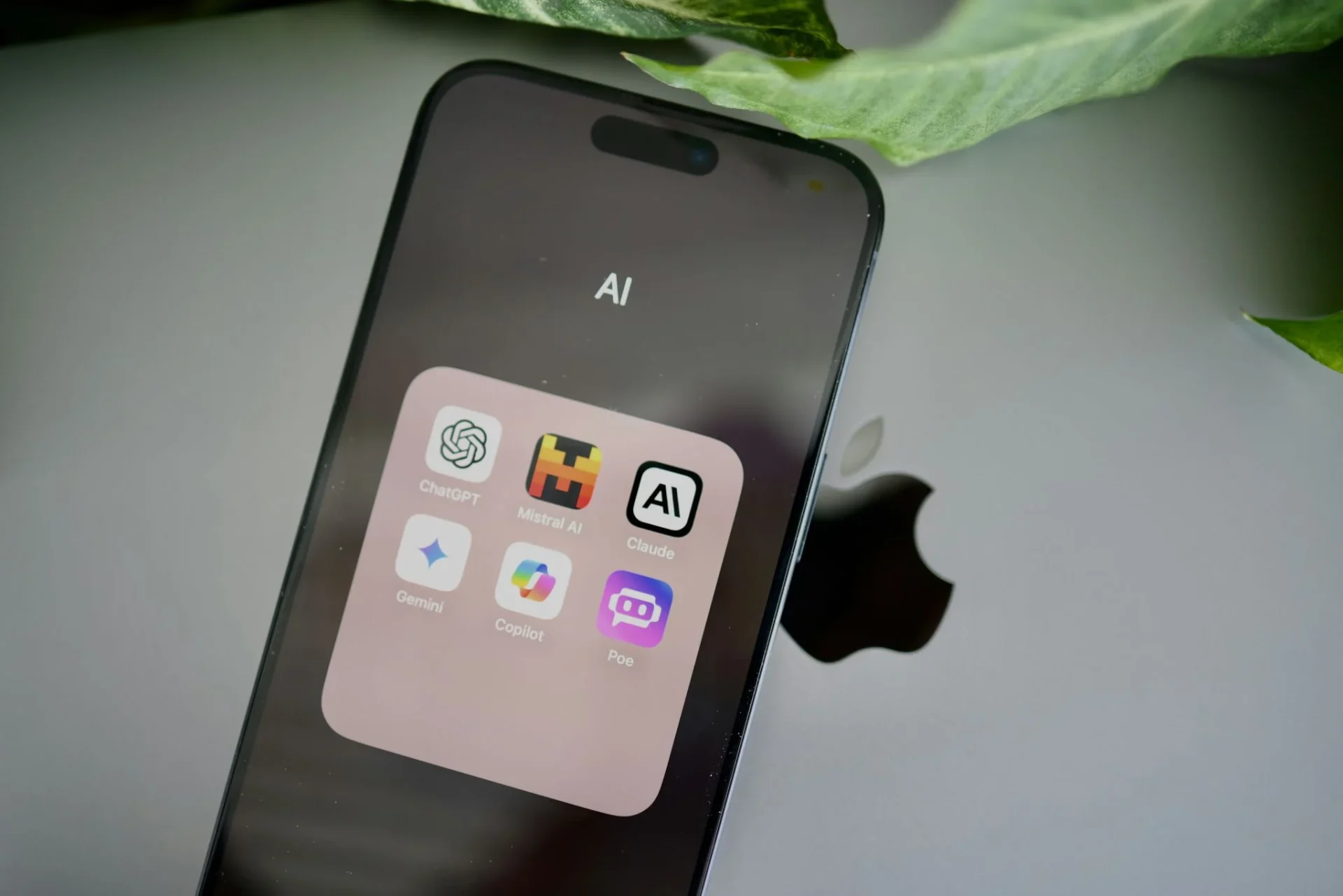 apple-openai-demanda-chatgpt-portada Apple OpenAI demanda