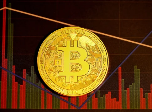 bitcoin-cae-79000-dolares-financiacion-r-portada Bitcoin cae a 79.000 dólares
