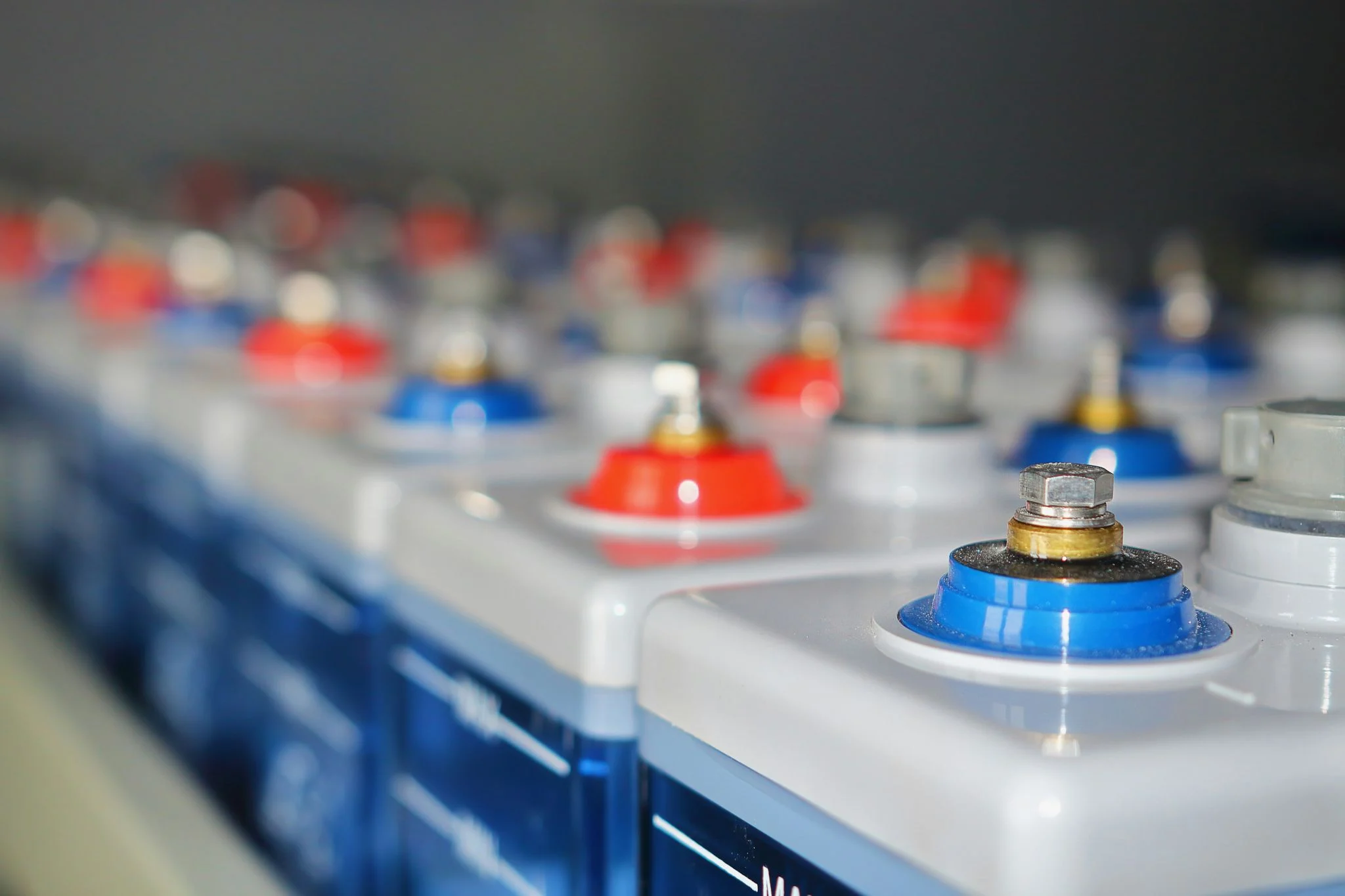 CNMC duplica la retribución de renovables y baterías por control de tensión 1 Merca2 CNMC energía