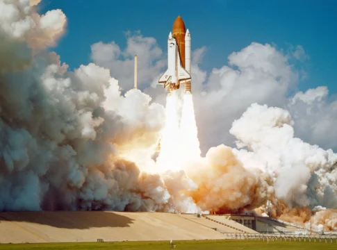 spacex-starship-v3-lanzamiento-satelites-portada SpaceX Starship V3 lanzamiento