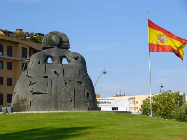 Alcobendas_-_Glorieta_de_la_Menina_2