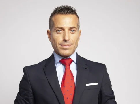 Ángel Gómez (Éxito Bursátil) Ángel Gómez (Éxito Bursátil)
