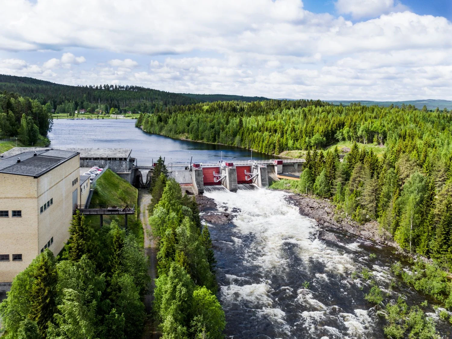 Equinor podría anunciar la entrada en nuevos países y una ampliación de su estrategia renovable 2 Merca2 Central hidroelectrica de Uniper Suecia Fuente Uniper Merca2