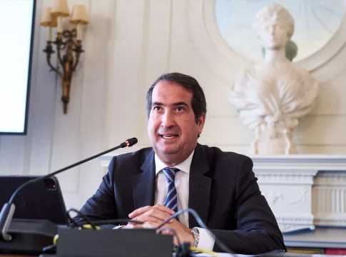 El country mánager de BBVA, Peio Belausteguigoitia, durante el seminario de la Asociación de Periodistas de Información Económica (APIE), El country mánager de BBVA, Peio Belausteguigoitia, durante el seminario de la Asociación de Periodistas de Información Económica (APIE),