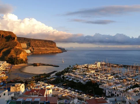 Canarias se convierte en el destino más buscado para junio con vuelos desde 45€ saliendo de Madrid-Barajas Canarias se convierte en el destino más buscado para junio con vuelos desde 45€ saliendo de Madrid-Barajas