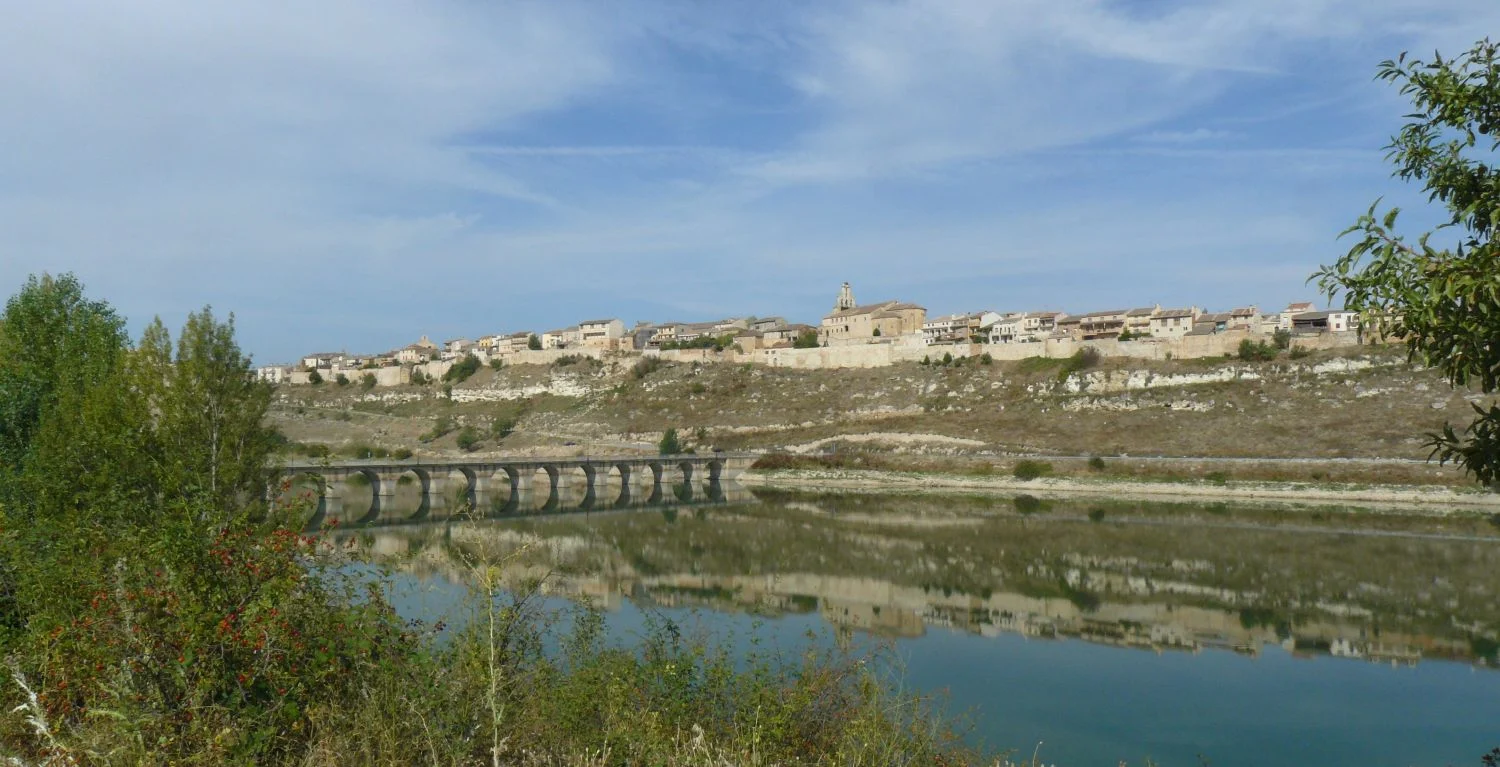 Maderuelo, la joya medieval con muralla del siglo XII y piscinas naturales a solo dos horas de Madrid Maderuelo, la joya medieval con muralla del siglo XII y piscinas naturales a solo dos horas de Madrid
