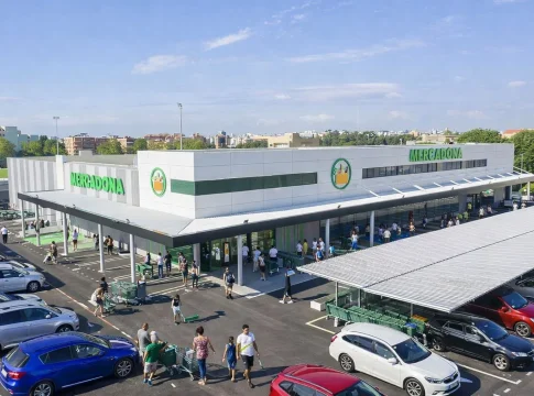 Adiós a los mostradores tradicionales, Mercadona estrena en Madrid su tienda T9 y esto es lo que encontrarás dentro Adiós a los mostradores tradicionales, Mercadona estrena en Madrid su tienda T9 y esto es lo que encontrarás dentro