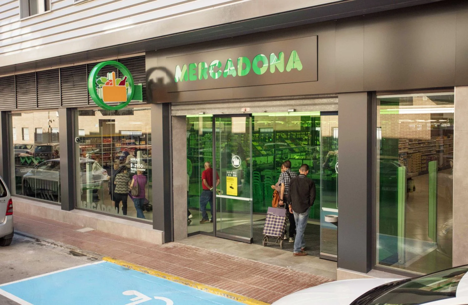 El protector solar de Mercadona por 3,95 € que supera en protección a los de farmacia y vuela cada mañana El protector solar de Mercadona por 3,95 € que supera en protección a los de farmacia y vuela cada mañana
