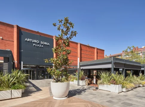Merlin Properties se dispara en Bolsa porque JP Morgan considera que el mercado la infravalora Imagen: Merlin CC Arturo Soria Plaza Merlin Properties se dispara en Bolsa porque JP Morgan considera que el mercado la infravalora