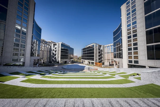 Merlin Properties se dispara en Bolsa porque JP Morgan considera que el mercado la infravalora 1 Merca2 El perfil de la compañía cambiará de manera radical en los próximos años debido a la expansión de los centros de datos. Imagen: Merlin Properties