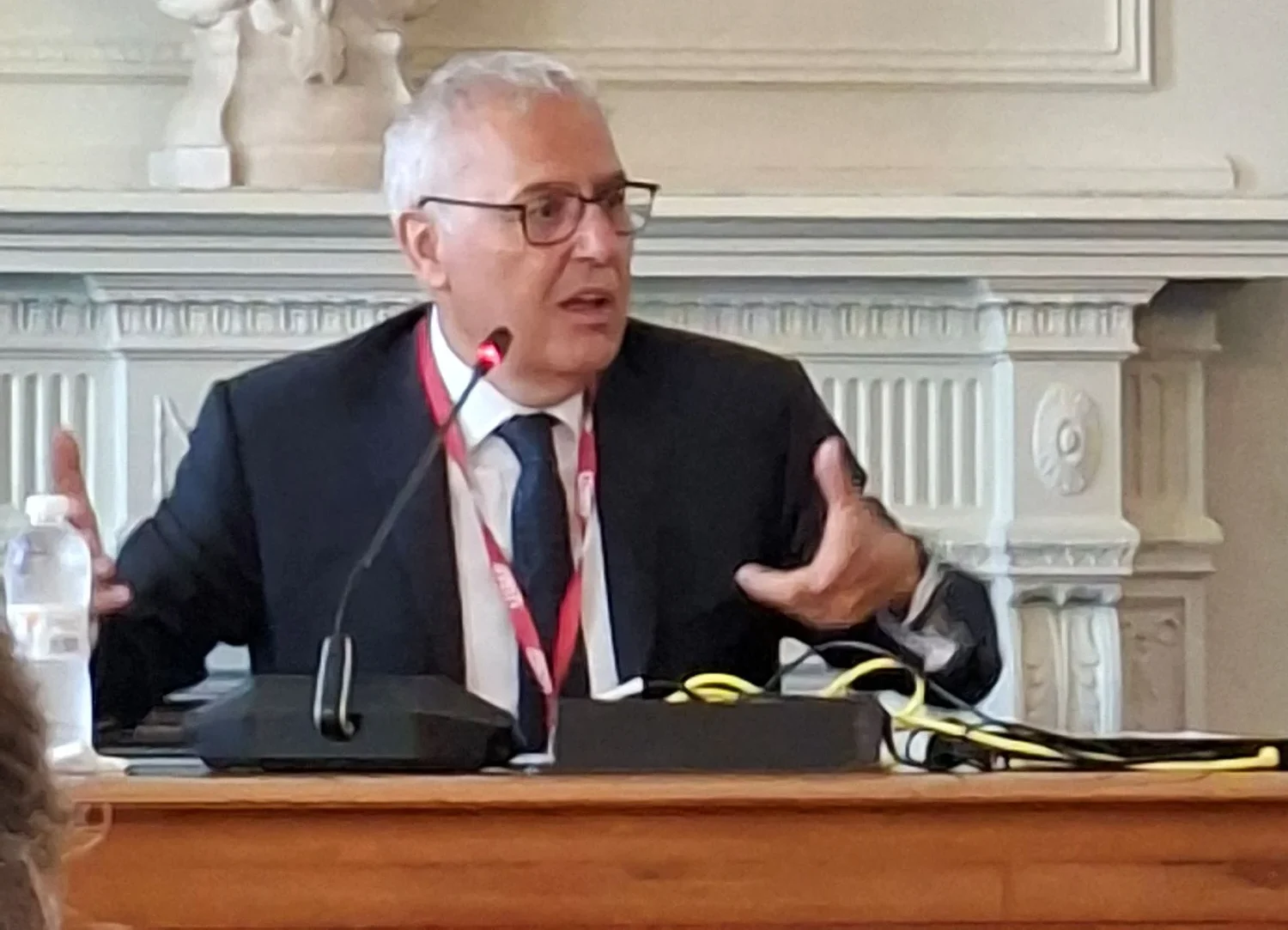 Miguel Angel Panduro en los cursos de la APIE. Foto: Ernesto Rodríguez