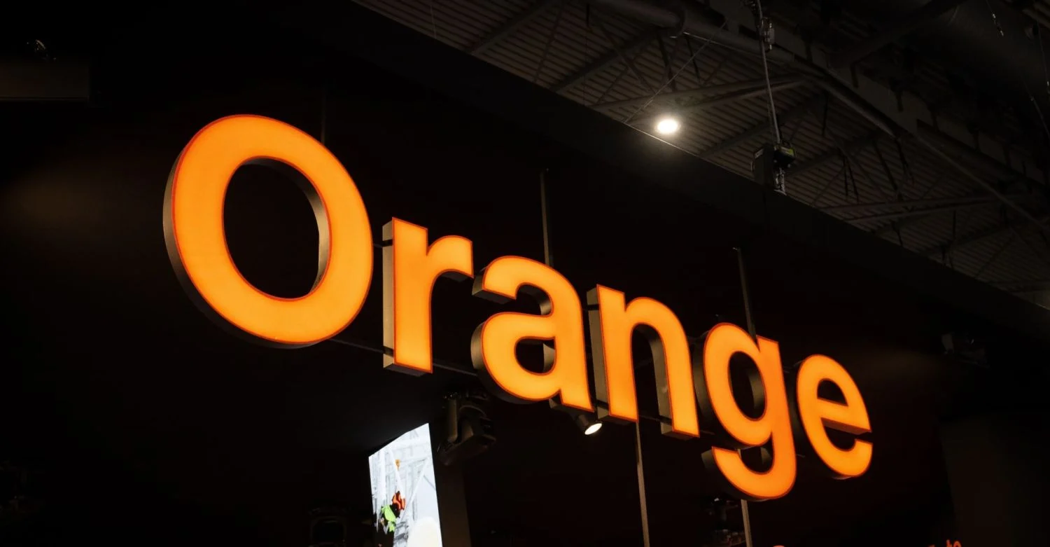 Orange demanda a Telefónica por publicidad engañosa y recrudece la guerra comercial en telecomunicaciones