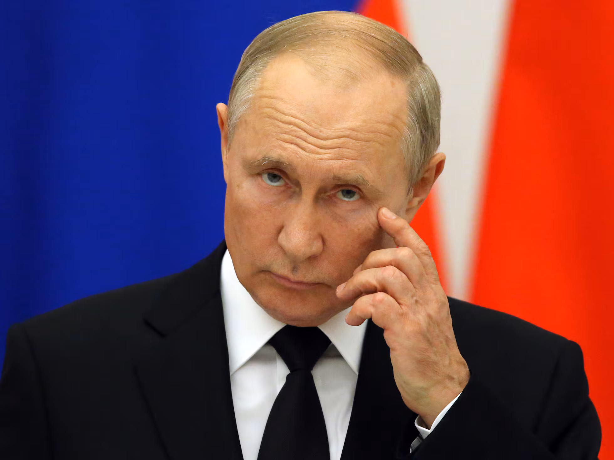 Trump amenaza con reimponer sanciones al petróleo ruso si Putin no negocia la paz en Ucrania