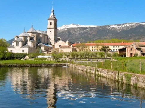 Rascafría en verano: la piscina natural de Las Presillas que Madrid tiene y casi nadie aprovecha bien Rascafría en verano: la piscina natural de Las Presillas que Madrid tiene y casi nadie aprovecha bien