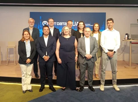UAX y NTT DATA