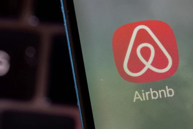 Airbnb en Europa ya es más caro que los hoteles 2 Merca2 app de Airbnb. Imagen Promocional