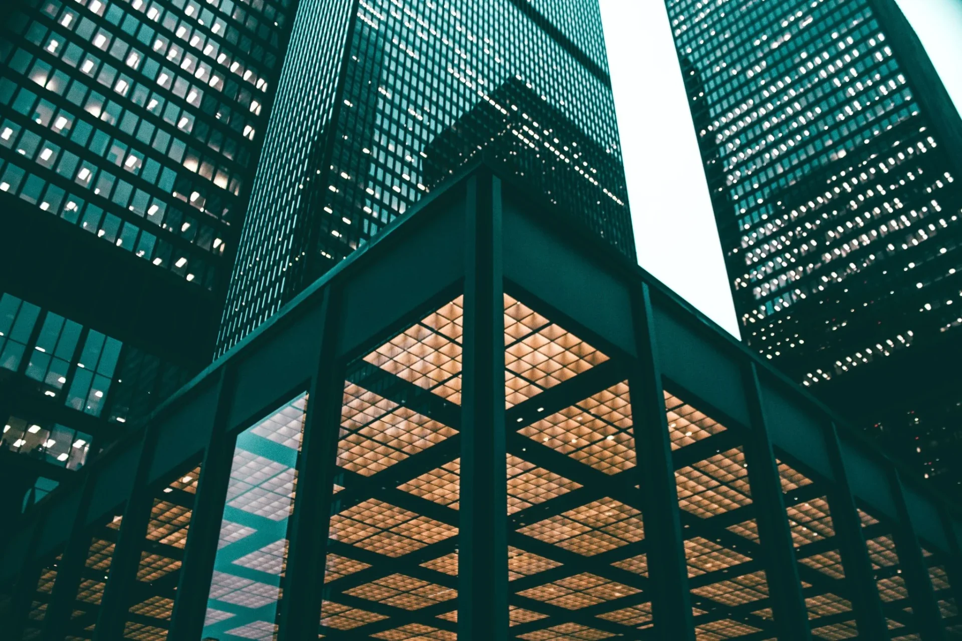 blackrock-etf-bitcoin-covered-call-ingre-portada BlackRock ETF Bitcoin covered call