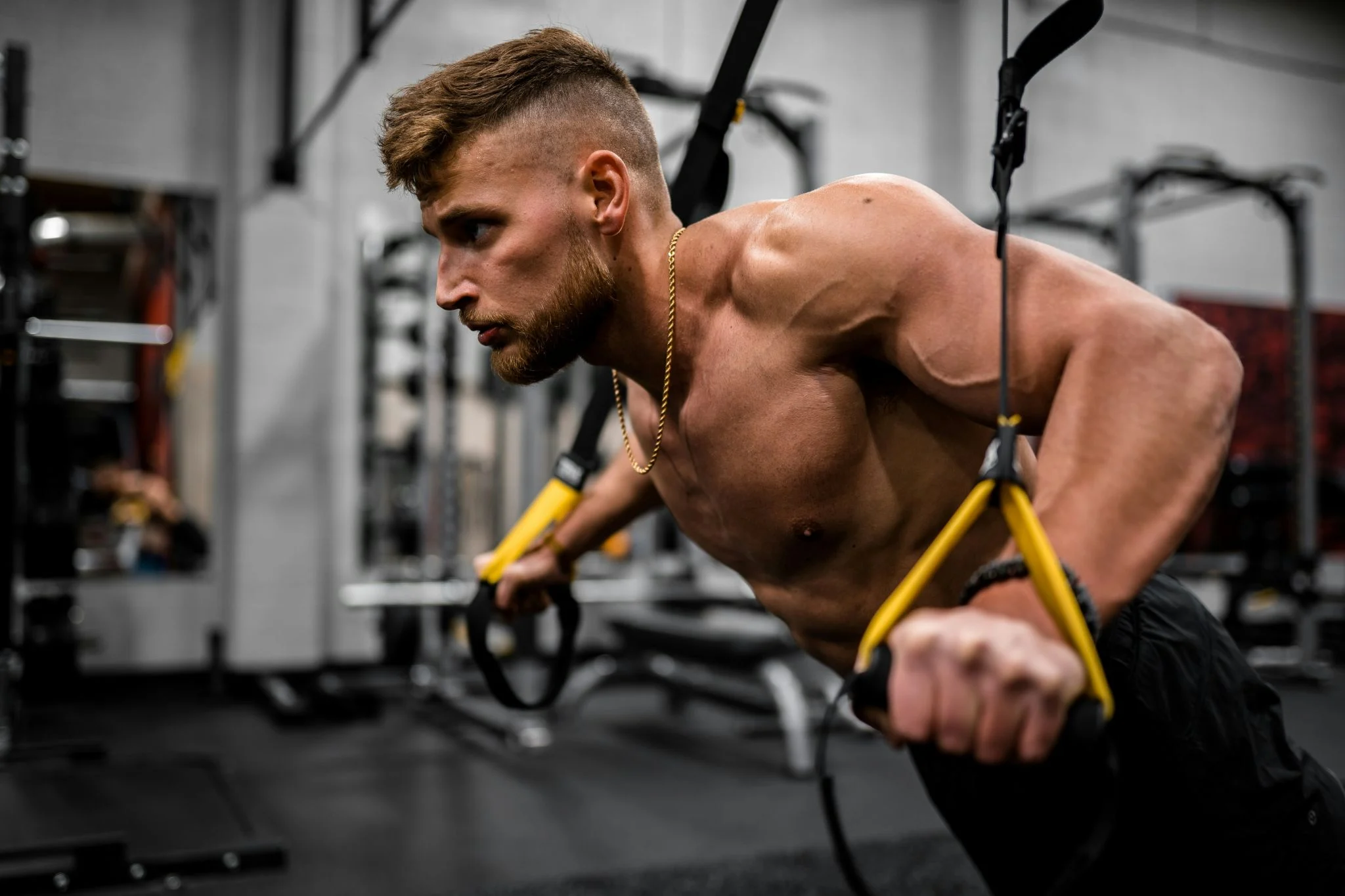 Jeff Cavaliere: 7 ejercicios de tríceps que maximizan grosor y definición 7 Merca2 técnicas para tríceps