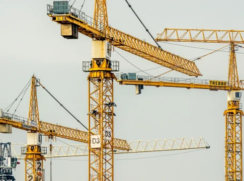 falta-albaniles-espana-construccion-indu-portada falta de albañiles España