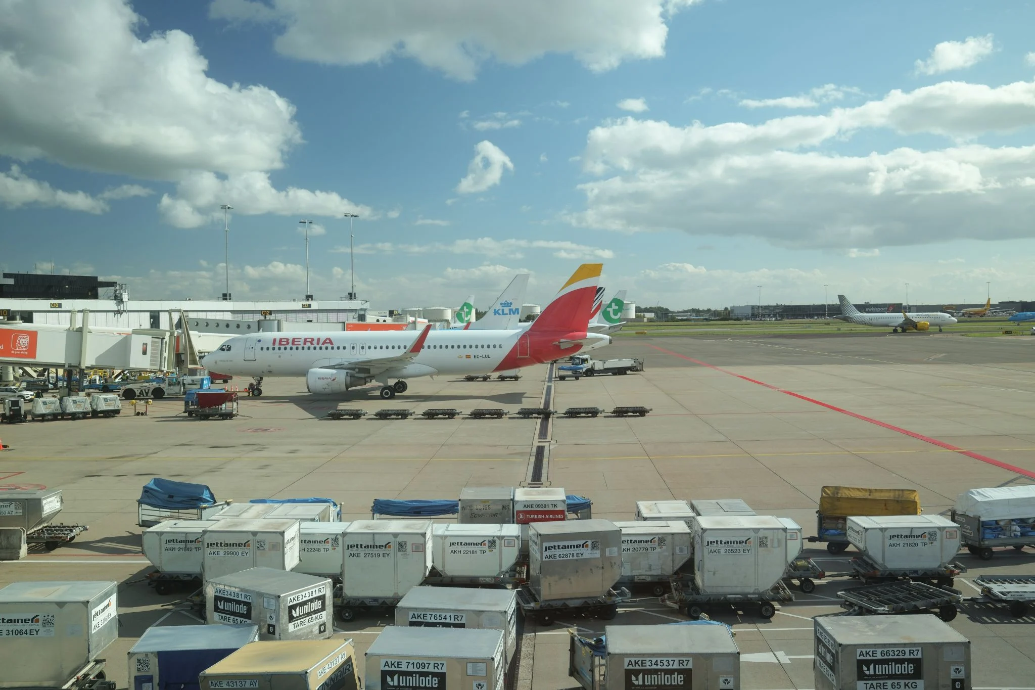 Iberia reabre su ERE voluntario tras quedarse a 152 bajas del objetivo 1 Merca2 regulación de empleo