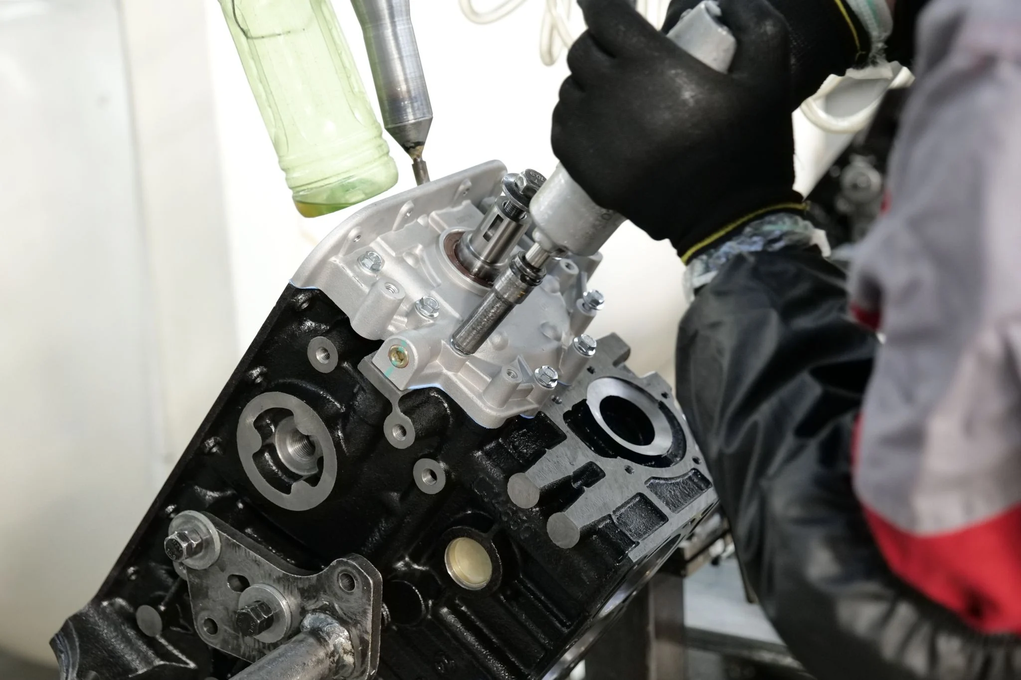 Horse Powertrain lanza motor V6 híbrido 544 CV alternativa electrificación 1 Merca2 Horse W30 544 CV