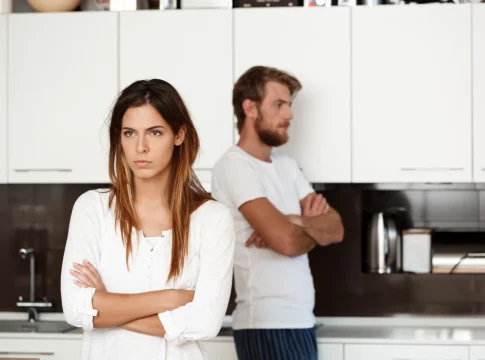 Tu relación de pareja va mal si evitáis estas 3 conversaciones según los terapeutas de la Asociación Española de Psicología Tu relación de pareja va mal si evitáis estas 3 conversaciones según los terapeutas de la Asociación Española de Psicología