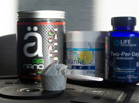 stack-suplementos-dosis-timing-rendimien-portada stack de suplementos
