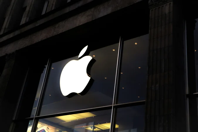 La crisis de innovación que persigue a Apple tras la era Jobs: los analistas sugieren 'vender' por primera vez en años 2 Merca2 subida precio iPhone