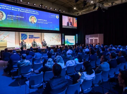 Directivos de grandes fondos internacionales analizarán las futuras estrategias de inversion en The District 2026