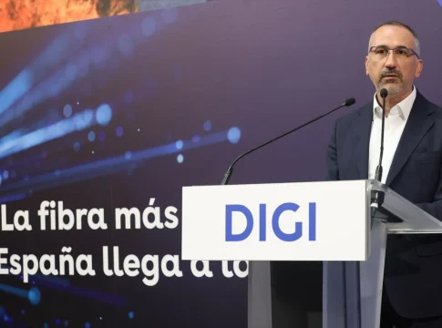 El consejero delegado de DIGI, Marius Varzaru, en la Bolsa española. Fuente: Agencias El consejero delegado de DIGI, Marius Varzaru, en la Bolsa española. Fuente: Agencias