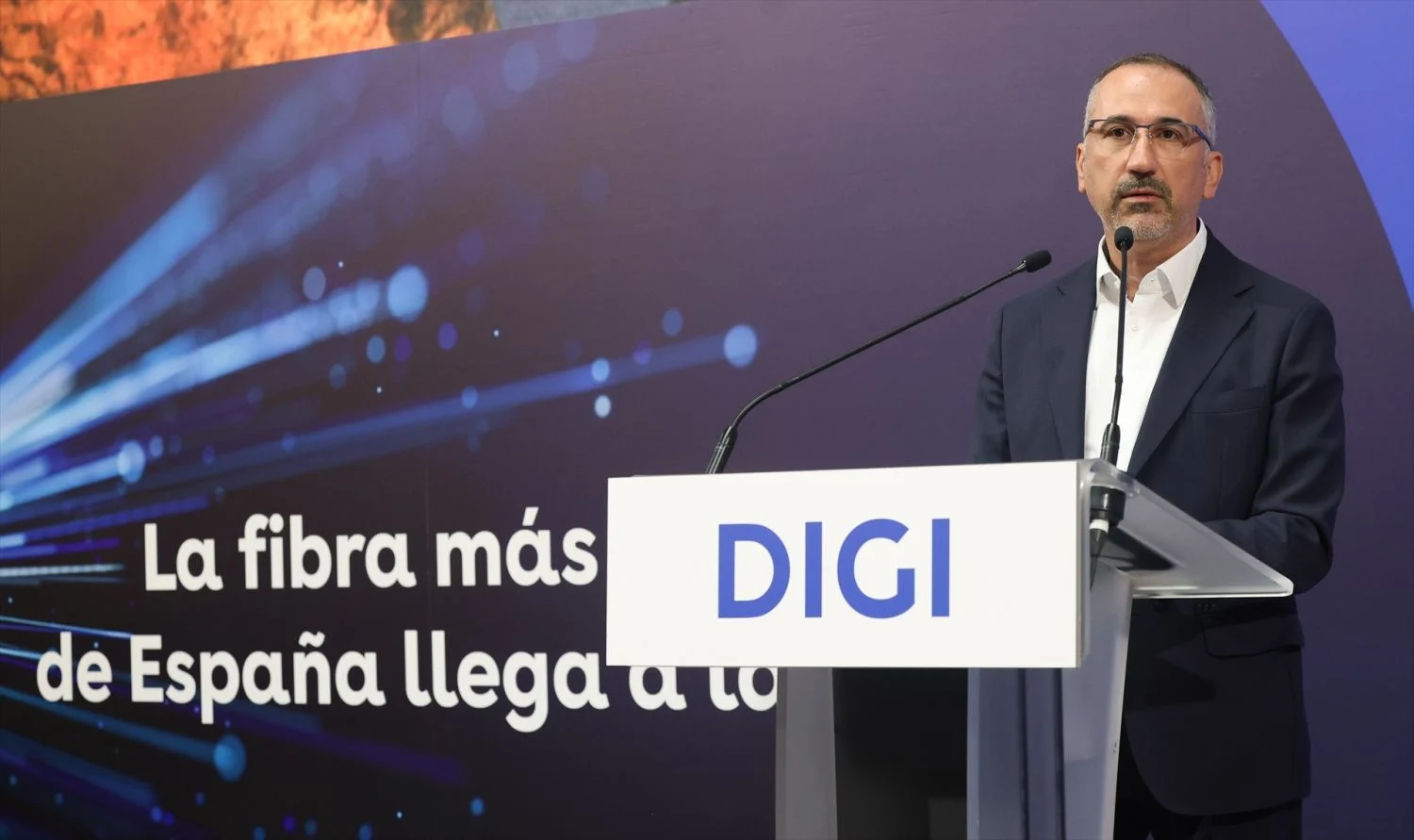 El consejero delegado de DIGI, Marius Varzaru, en la Bolsa española. Fuente: Agencias El consejero delegado de DIGI, Marius Varzaru, en la Bolsa española. Fuente: Agencias