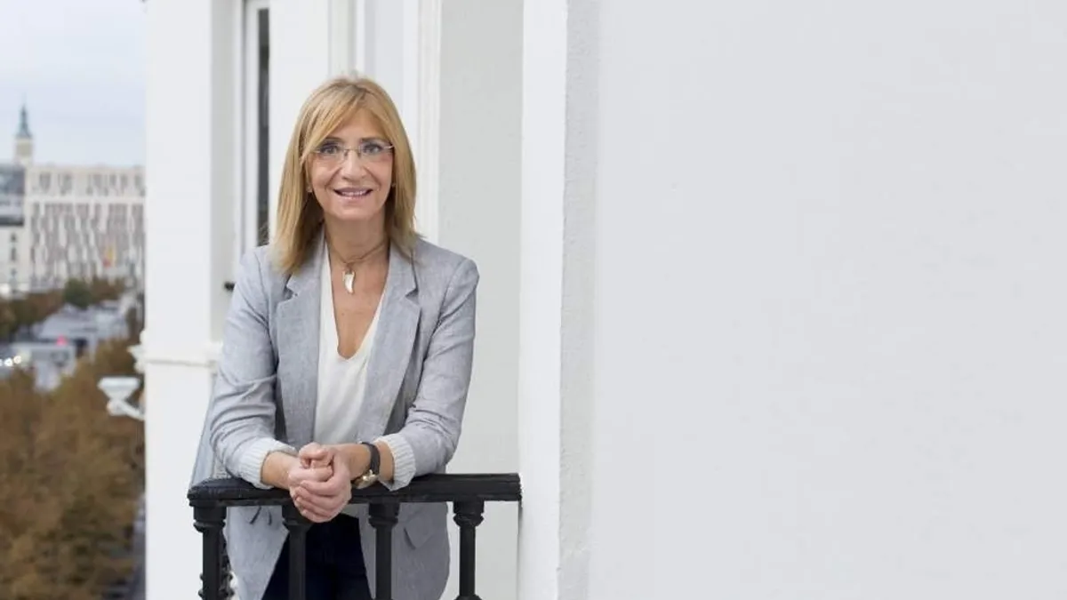 Encarna Samitier Encarna Samitier elegida por unanimidad nueva presidenta de la APE
