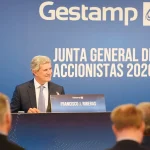 Gestamp sigue ejecutando correctamente su plan estratégico, lo que debería impulsar la rentabilidad durante 2026 1 Merca2 Gestamp. Francisco J. Riberas, presidente ejecutivo de Gestamp, durante la JGA 2026.