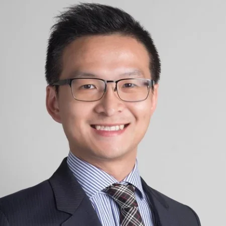 La caída de la bolsa coreana abre oportunidades de inversión en empresas ligadas a la inteligencia artificial 1 Merca2 Kieron Poon, director de inversiones en renta variable asiática de Aberdeen Investments sobre la bolsa coreana.