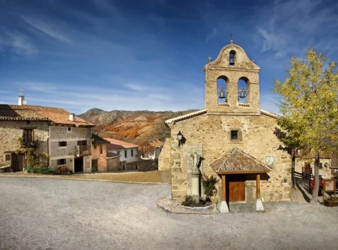 El Molino de la Hiruela, la piscina natural gratis junto al río Jarama que pocos madrileños conocen El Molino de la Hiruela, la piscina natural gratis junto al río Jarama que pocos madrileños conocen