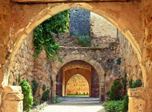 Escapadas cerca de Madrid: descubre 5 pueblos con encanto a menos de dos horas con hoteles desde 60€ Escapadas cerca de Madrid: descubre 5 pueblos con encanto a menos de dos horas con hoteles desde 60€
