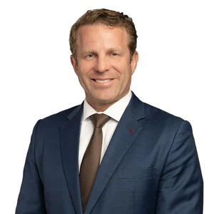La financiación basada en activos está impulsando el auge de las infraestructuras de Inteligencia Artificial 1 Merca2 Sean Hinze, Managing Director en Neuberger