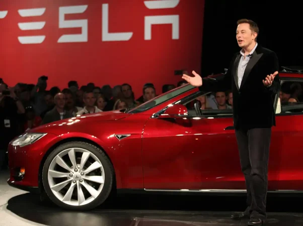Las 60 muertes ocultas de Tesla y sus fraudes: el documental que Elon Musk no quiere que veas 2 Merca2 Tesla Model S elon musk 1 Merca2
