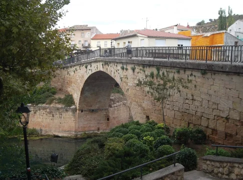 Conoce el balneario de Trillo, el plan de aguas termales a menos de dos horas de Madrid Conoce el balneario de Trillo, el plan de aguas termales a menos de dos horas de Madrid