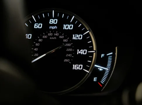 adas-obligatorios-2026-multas-asistente-velocidad-1 asistente velocidad inteligente
