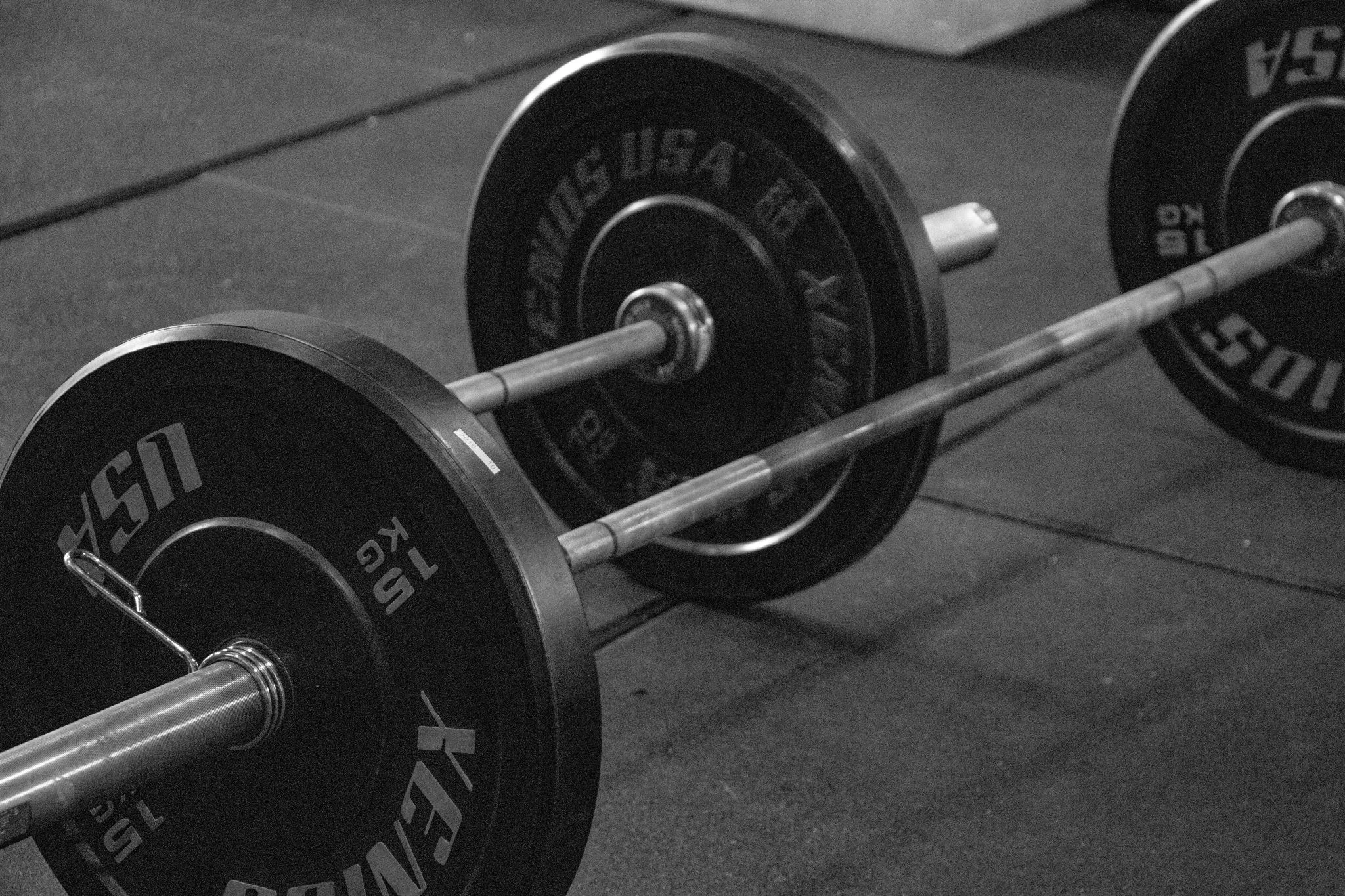 Entrenamiento fuerza cinco ejercicios: la rutina de Arnold Schwarzenegger para fuerza total 1 Merca2 Arnold Schwarzenegger rutina