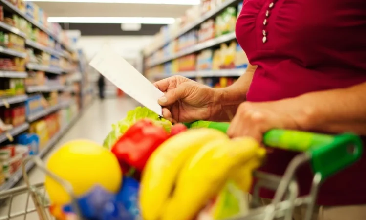 Javier Botín cierra la compra de Sesderma tras una dura due diligence 1 Merca2 compra supermercado e1784632083895 Merca2