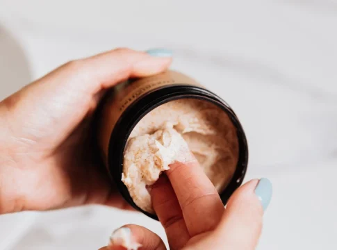 La OCU señala la única crema de supermercado que funciona contra las arrugas igual que una de 50 € La OCU señala la única crema de supermercado que funciona contra las arrugas igual que una de 50 €