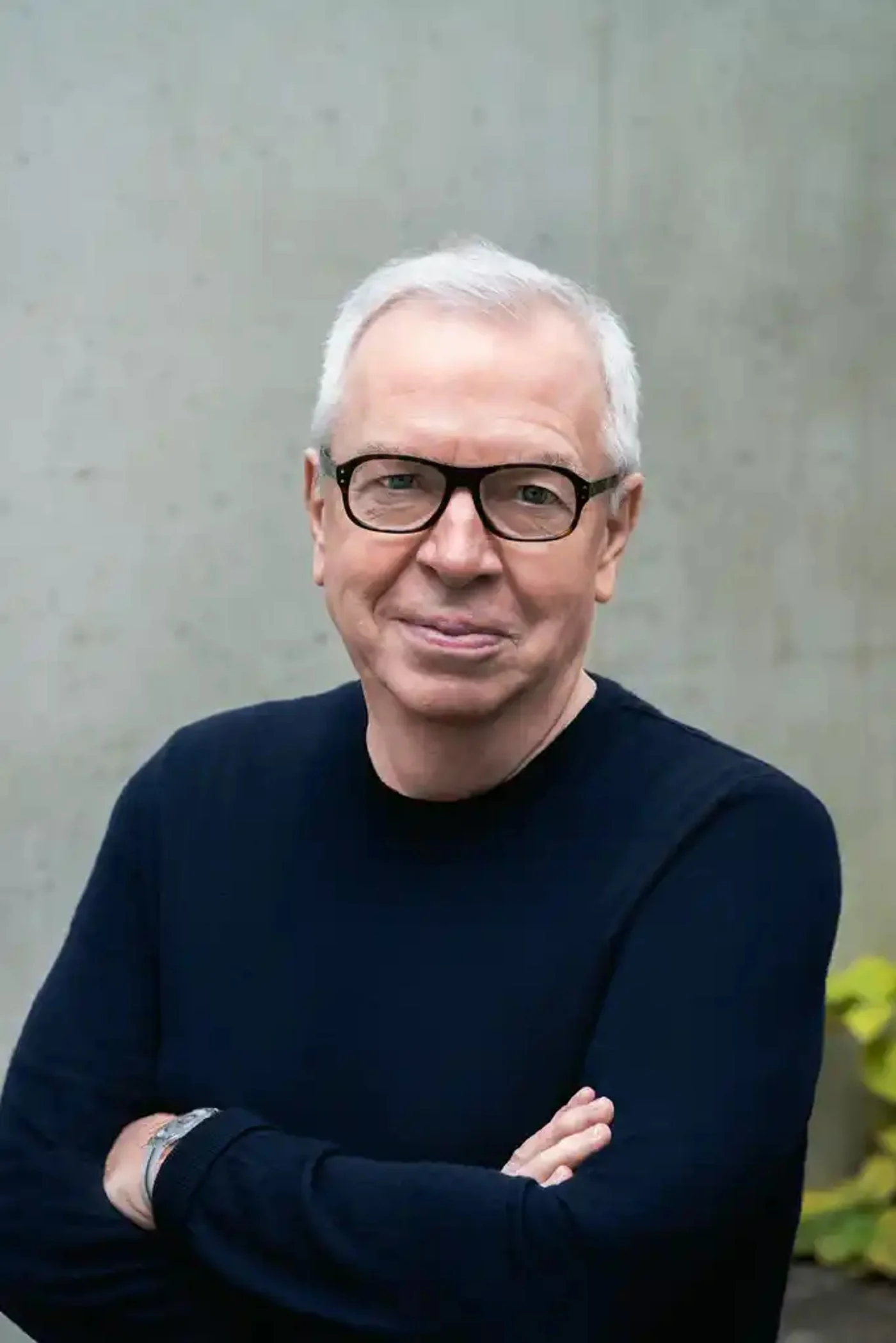 Faro Santander abre sus puertas como nuevo espacio cultural para la ciudadanía 2 Merca2 david chiperfield banco santander Merca2